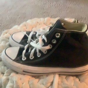Black hightop converse
